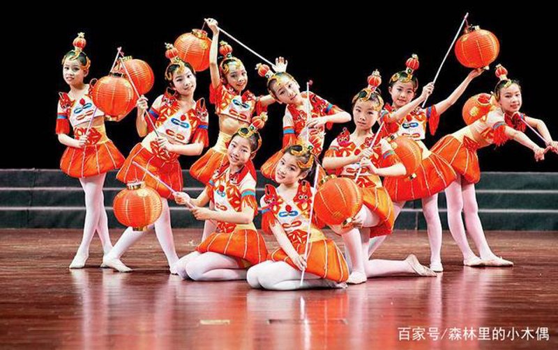 舞蹈编排:如何在现代舞台上传播传统艺术之美